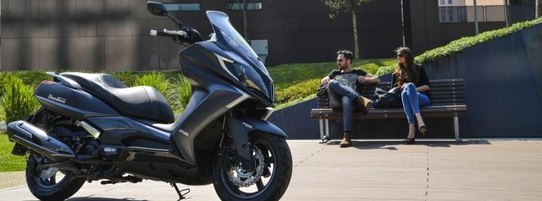 Kymko Super Dink vs Honda PCX: Comparativa