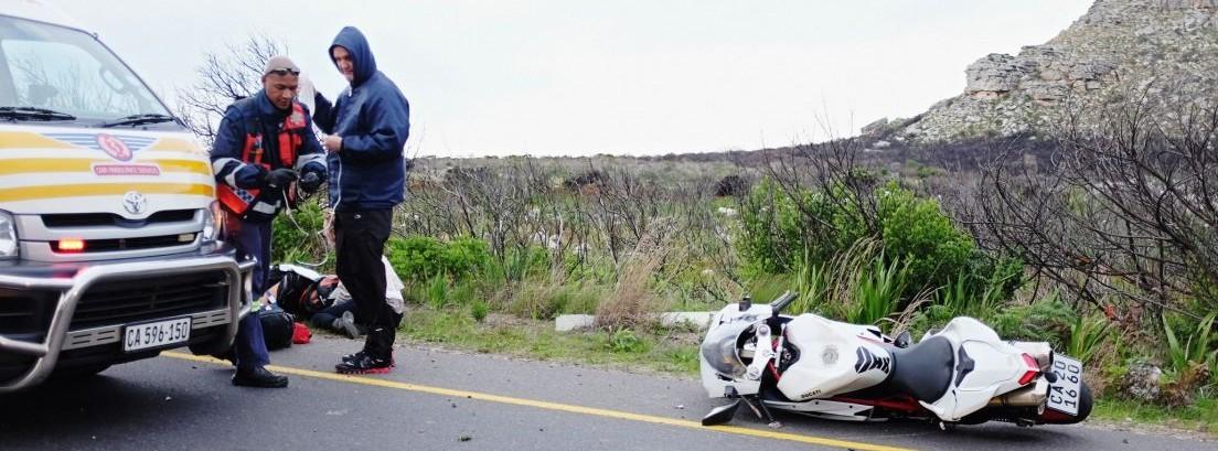 Consejos para evitar las caídas en moto