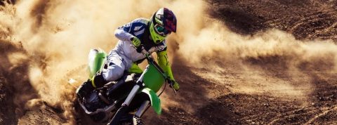 ¿Por dónde puedo circular con una moto de cross?