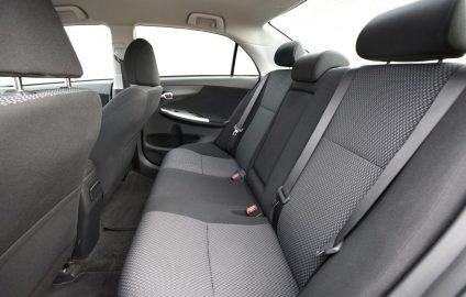 Cómo poner las fundas para asientos de coche