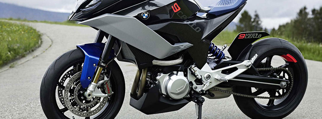 BMW Concept 9cento, la moto deportiva inteligente