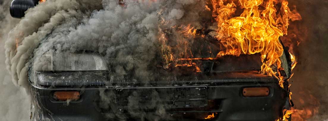 Cómo actuar ante un incendio en el coche