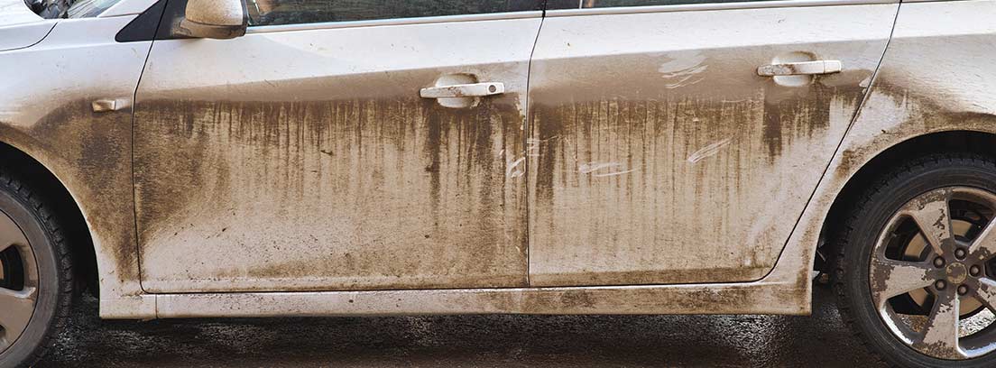 ¿Me pueden multar por llevar el coche sucio?