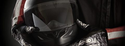 ¿Los cascos de moto con Bluethooth están homologados?