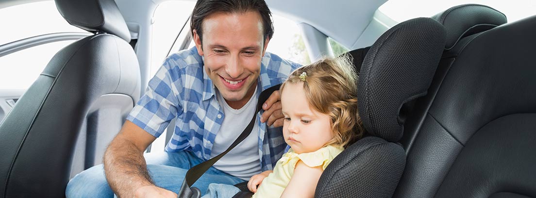 Cómo aumentar la seguridad de los niños en el coche