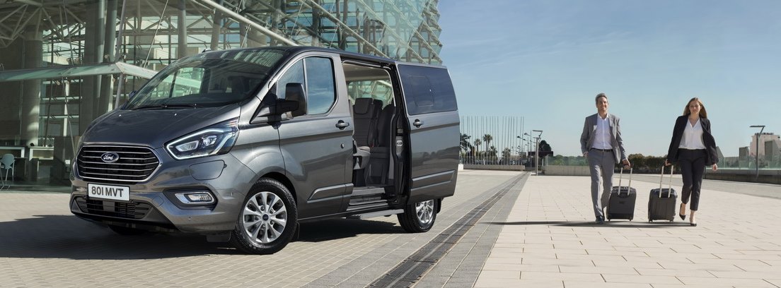 Nuevo Ford Tourneo Custom, primer híbrido enchufable de su categoría