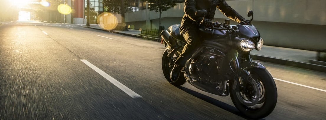 Vuelve el estilo “streetfighter” con la Triumph Speed Triple RS