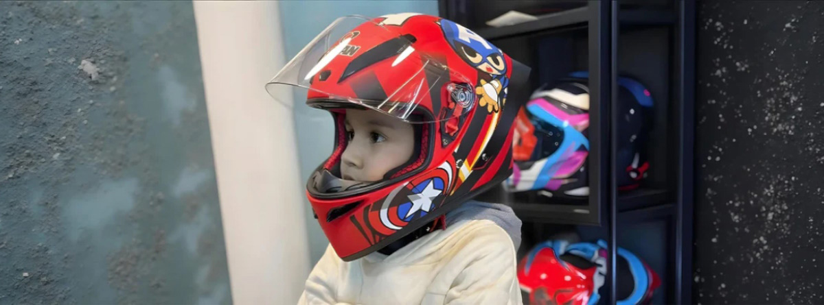 Todo sobre los cascos de motos para menores