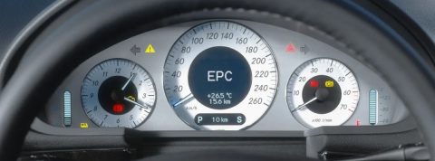 Testigo EPC en el coche: todo lo que debes saber