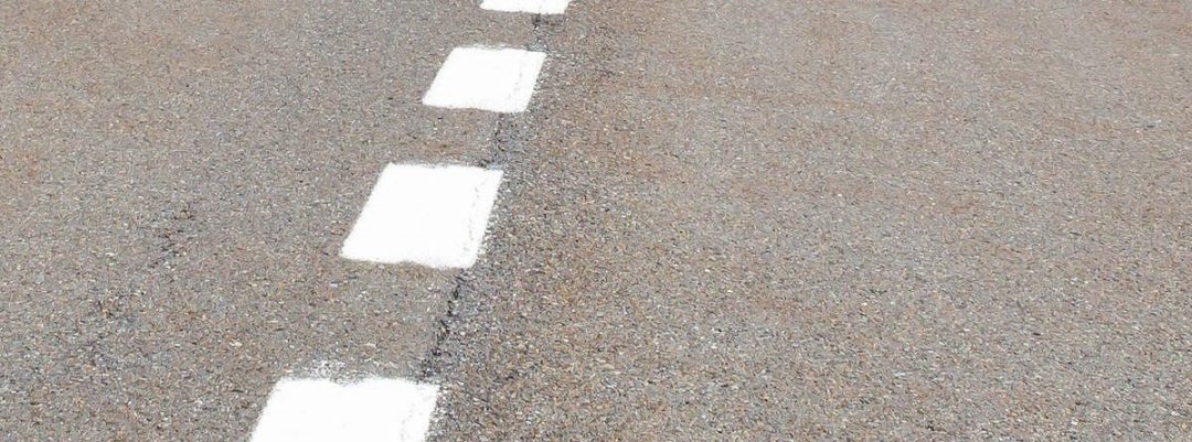 Linea Disamatic Líneas discontinuas más cortas: ¿Qué indican? - Blogs MAPFRE