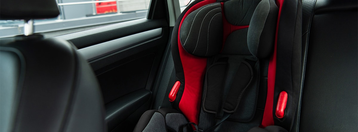 Cómo limpiar la silla infantil del coche