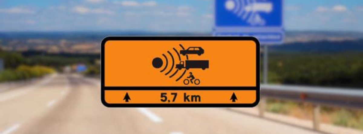 ¿Qué significa la señal naranja de radar que ha instalado la DGT?