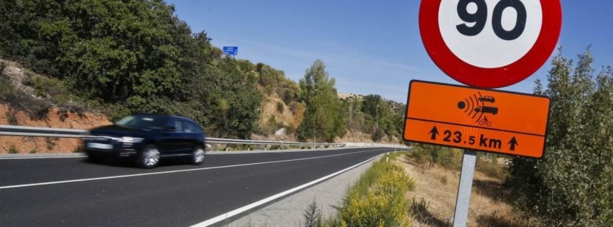 Señal naranja radar de la DGT 