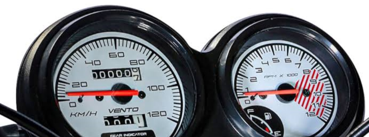 cuentakilómetros de moto