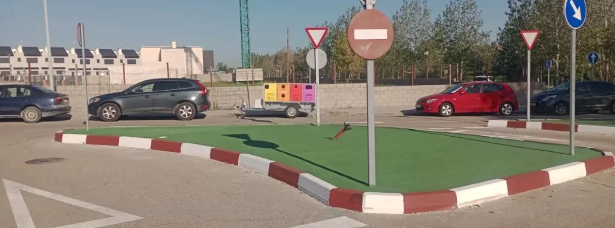¿Qué es una isleta en la carretera?